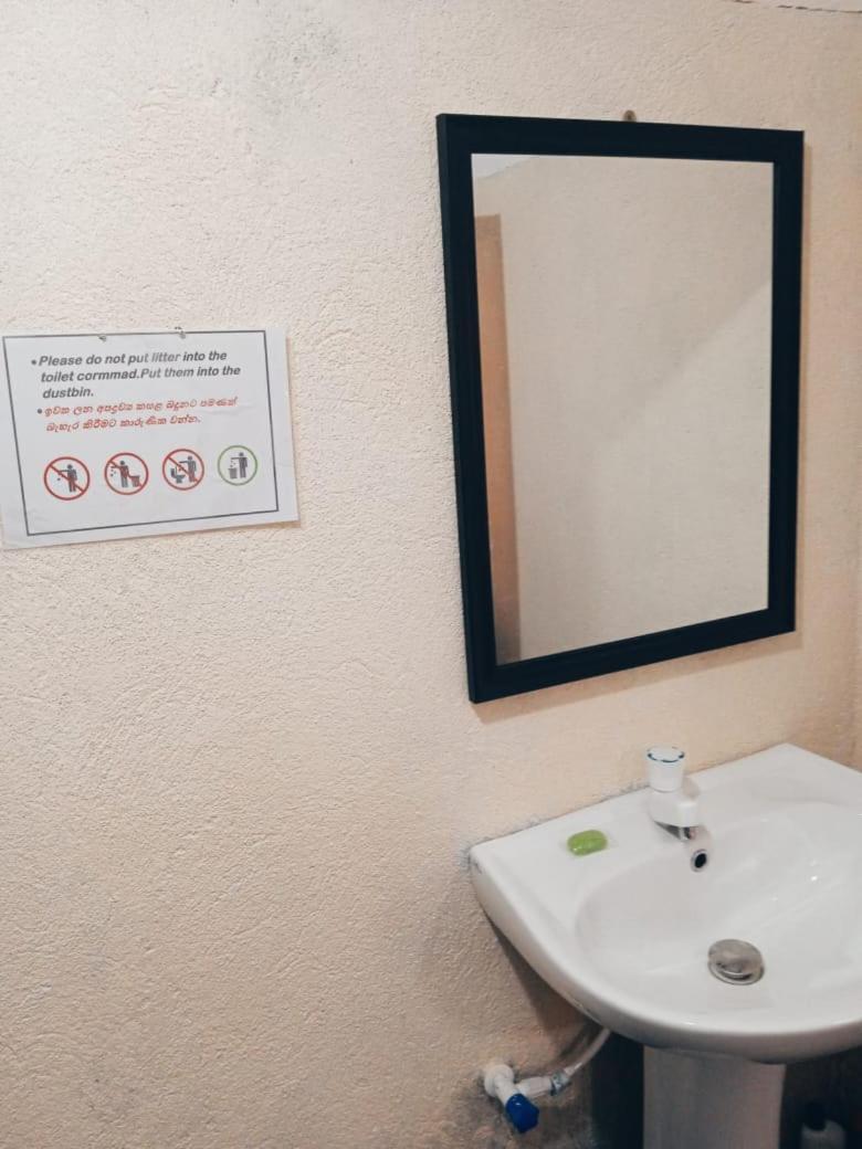 Ella Tunnel Corner Inn Екстериор снимка